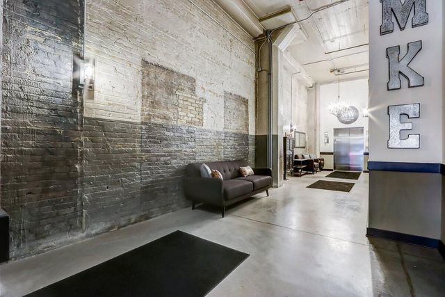 226 N Water STREET, Milwaukee, WI 53202