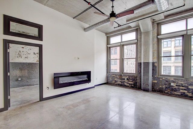 226 N Water STREET, Milwaukee, WI 53202