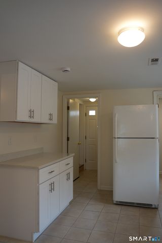 25-27 Jetland Place 27, Bridgeport, CT 06605