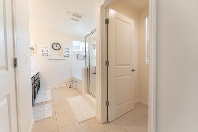 835 Fir Street W, Madera, CA 93636