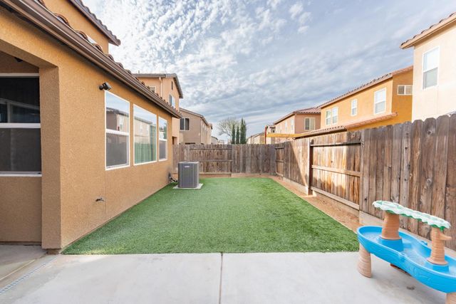 835 Fir Street W, Madera, CA 93636