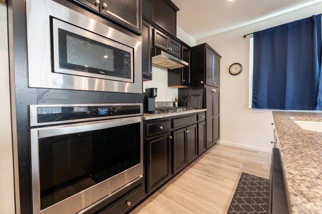 835 Fir Street W, Madera, CA 93636