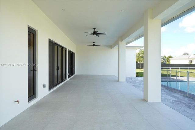 27505 SW 172nd Avenue, Homestead, FL 33031