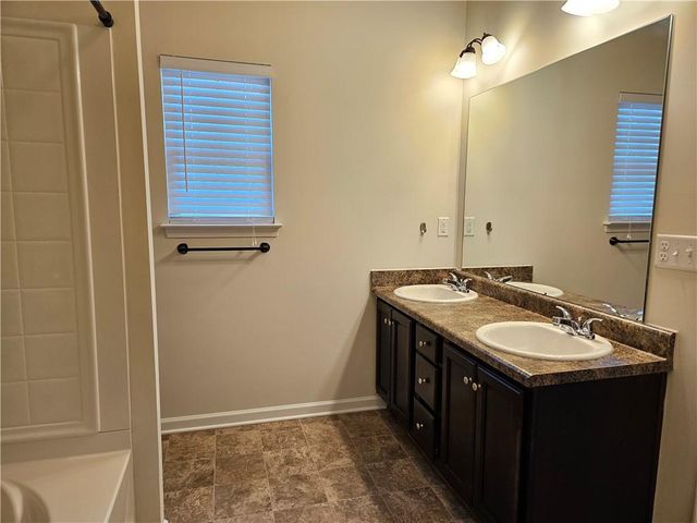 649 Oakside Place, Acworth, GA 30102