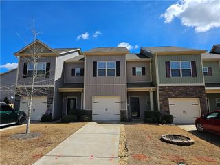 649 Oakside Place, Acworth, GA 30102