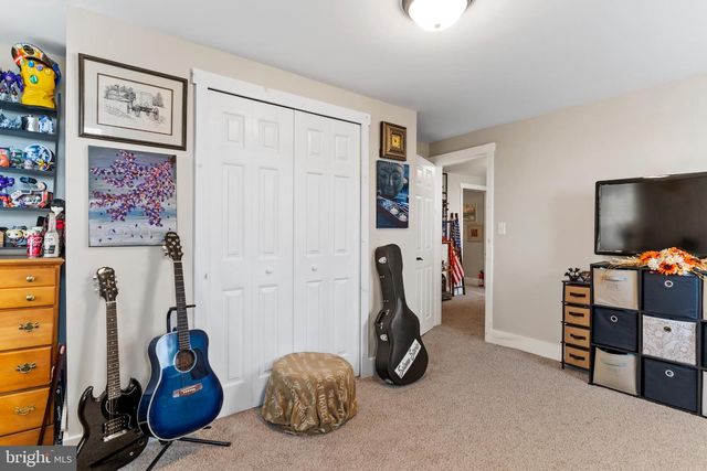 1060 DRY TAVERN RD, Denver, PA 17517