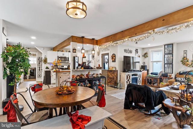 1060 DRY TAVERN RD, Denver, PA 17517