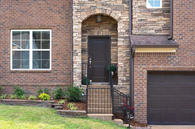 1736 Haleys Hope Ct, Nashville, TN 37209