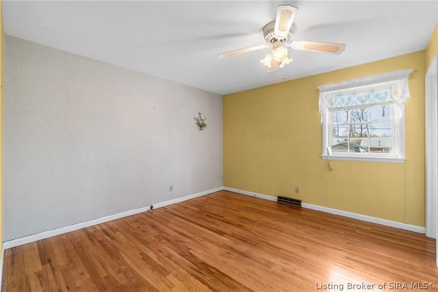 925 Redwood Drive, Clarksville, IN 47129