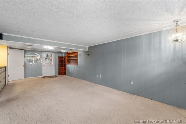 925 Redwood Drive, Clarksville, IN 47129