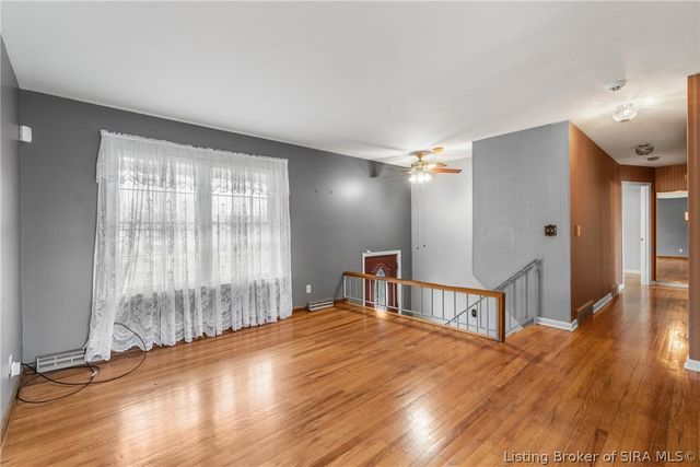 925 Redwood Drive, Clarksville, IN 47129