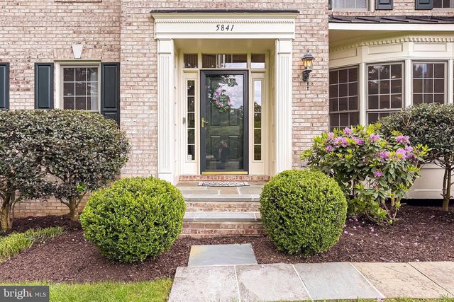 5841 SADDLE DOWNS PL, Centreville, VA 20120