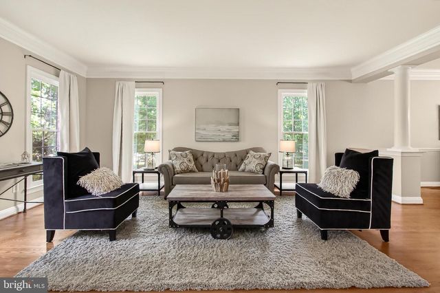 5841 SADDLE DOWNS PL, Centreville, VA 20120