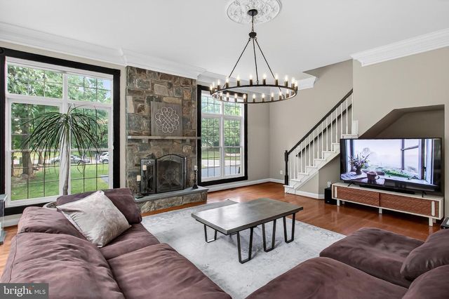 5841 SADDLE DOWNS PL, Centreville, VA 20120