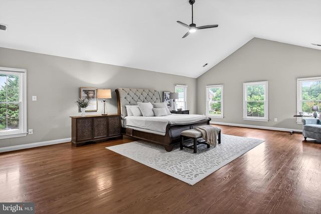 5841 SADDLE DOWNS PL, Centreville, VA 20120