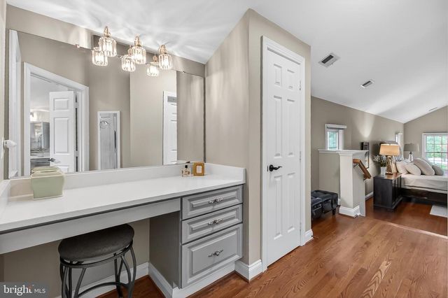 5841 SADDLE DOWNS PL, Centreville, VA 20120