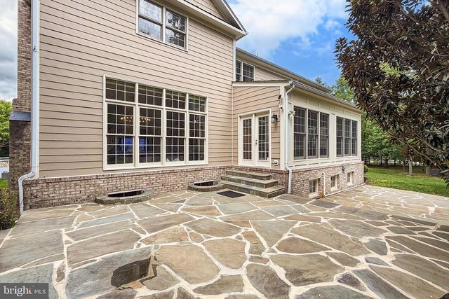 5841 SADDLE DOWNS PL, Centreville, VA 20120