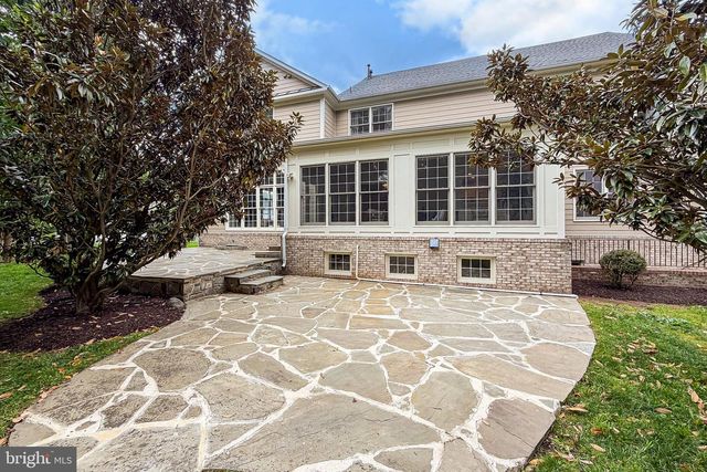 5841 SADDLE DOWNS PL, Centreville, VA 20120