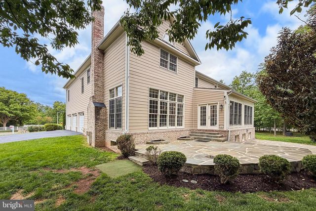 5841 SADDLE DOWNS PL, Centreville, VA 20120