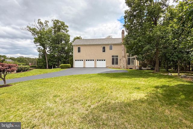 5841 SADDLE DOWNS PL, Centreville, VA 20120