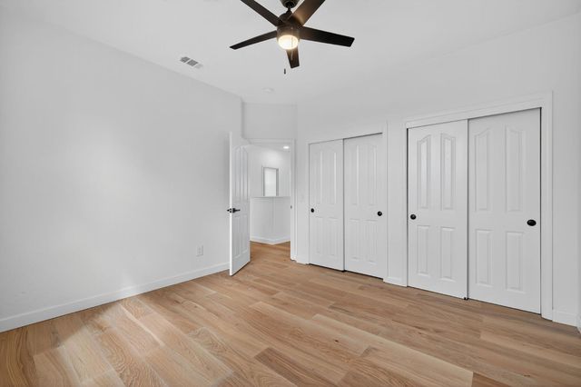 9518 Clarke Farms Dr, Elk Grove, CA 95624