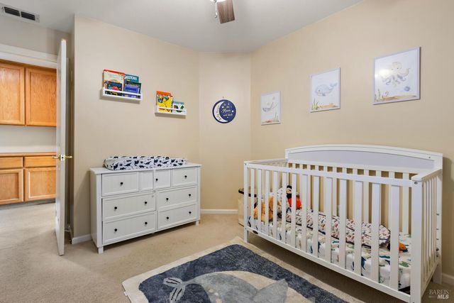 237 Sungate Ct, Vacaville, CA 95688