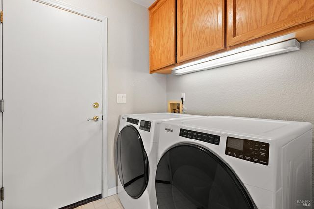 237 Sungate Ct, Vacaville, CA 95688