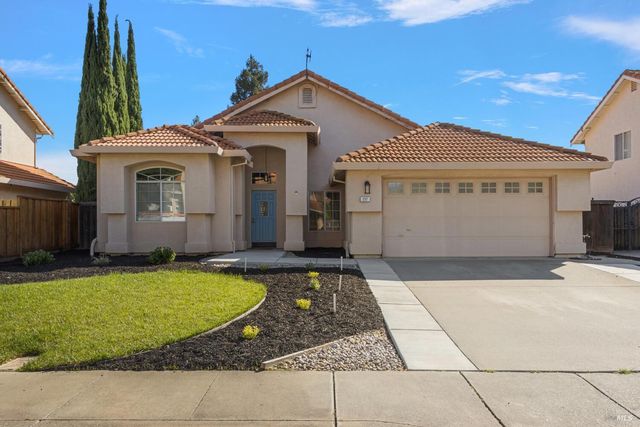 237 Sungate Ct, Vacaville, CA 95688