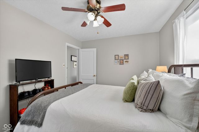 306 S 8th Avenue, Beech Grove, IN 46107
