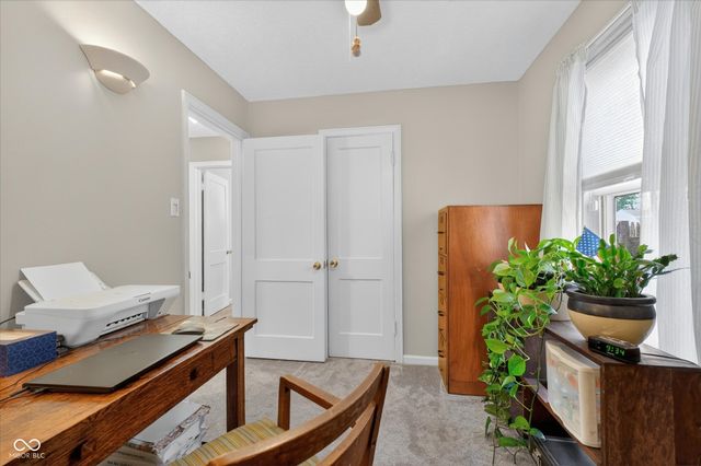 306 S 8th Avenue, Beech Grove, IN 46107