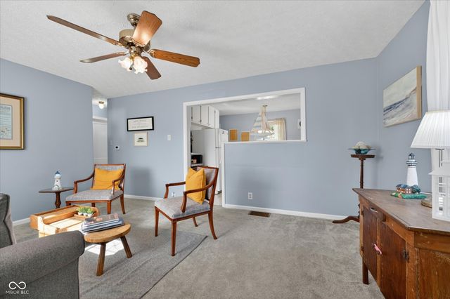 306 S 8th Avenue, Beech Grove, IN 46107