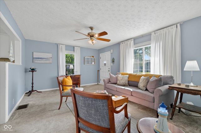306 S 8th Avenue, Beech Grove, IN 46107