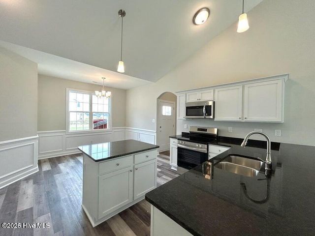 4060 Hunters Trail, Jacksonville, NC 28546