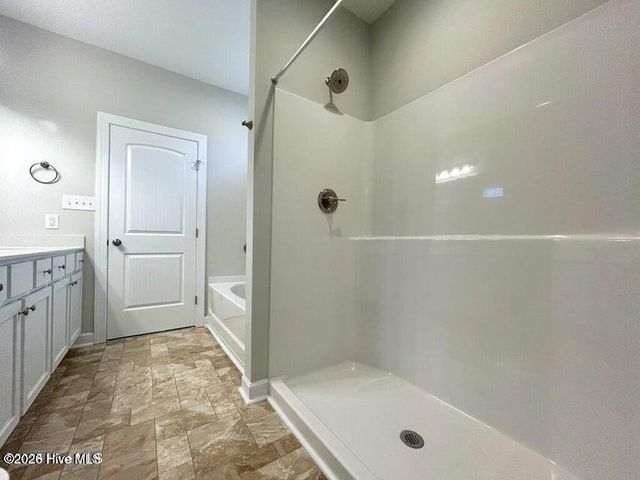 4060 Hunters Trail, Jacksonville, NC 28546