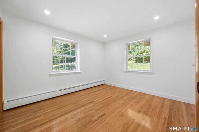 10 Jeanette Road, Danbury, CT 06811