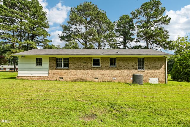 7724 Roberts Road, Wendell, NC 27591