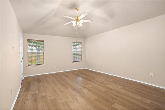 9832 Parkmere Drive, Fort Worth, TX 76108