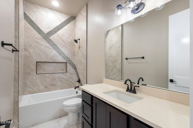 6420 CADENCE RIVER Drive, El Paso, TX 79932