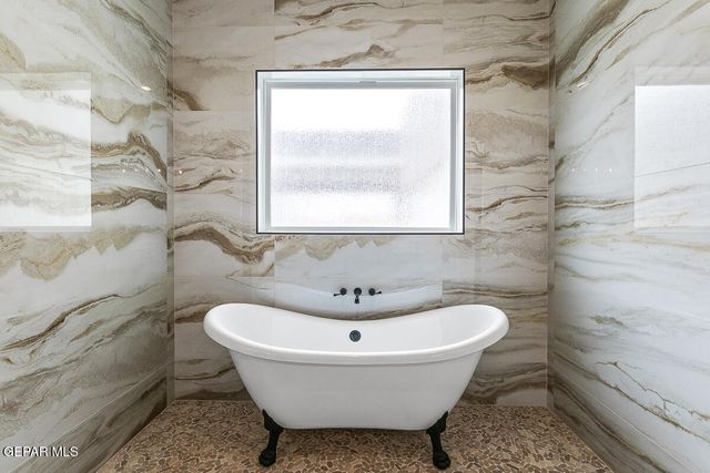 6420 CADENCE RIVER Drive, El Paso, TX 79932