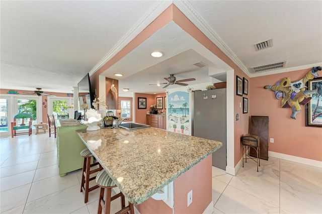608 HAMPSHIRE LANE, Holmes Beach, FL 34217