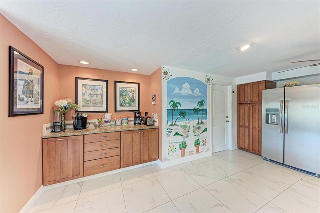 608 HAMPSHIRE LANE, Holmes Beach, FL 34217