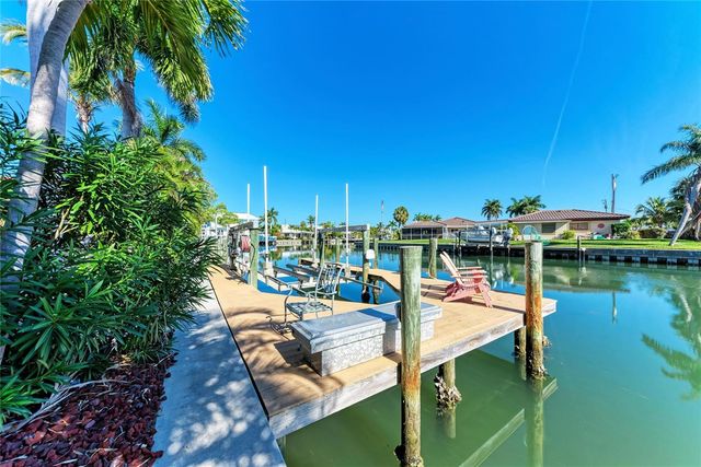 608 HAMPSHIRE LANE, Holmes Beach, FL 34217