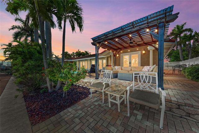 608 HAMPSHIRE LANE, Holmes Beach, FL 34217