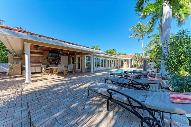 608 HAMPSHIRE LANE, Holmes Beach, FL 34217