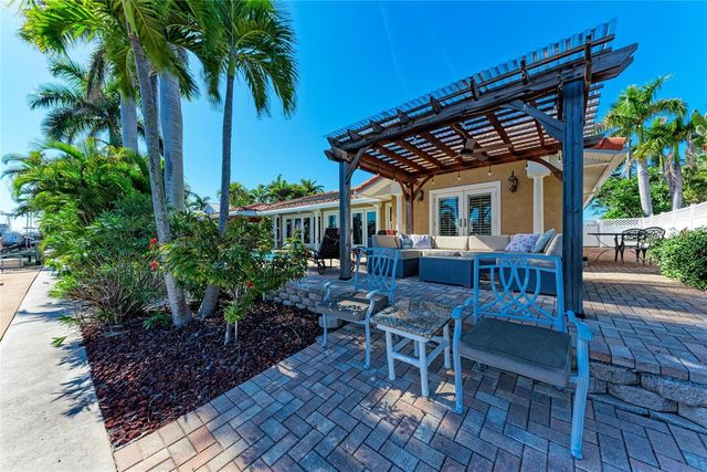 608 HAMPSHIRE LANE, Holmes Beach, FL 34217