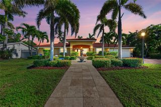 608 HAMPSHIRE LANE, Holmes Beach, FL 34217