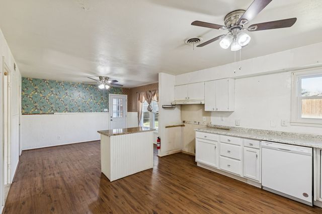 6233 Windermere Place, Fort Worth, TX 76112