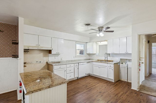 6233 Windermere Place, Fort Worth, TX 76112