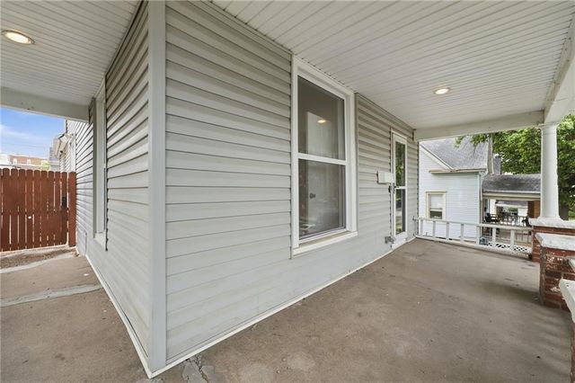 200 N 16th Street, Kansas City, KS 66102