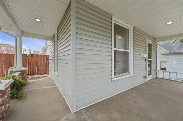 200 N 16th Street, Kansas City, KS 66102